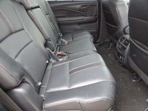 Certified 2023 Honda Passport TrailSport image 24