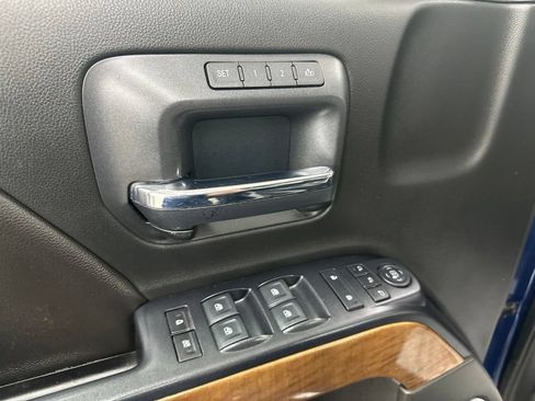 Used 2018 Chevrolet Silverado 1500 LTZ w/ Sport Package AWD/4WD image 37