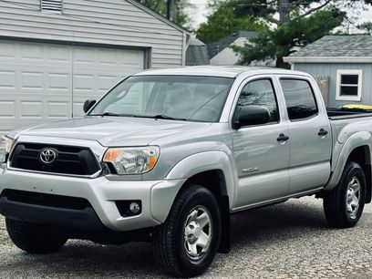 Used 2012 Toyota Tacoma 4x4 Double Cab w/ SR5 Pkg