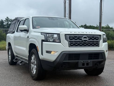 Used 2022 Nissan Frontier SV AWD/4WD image 7