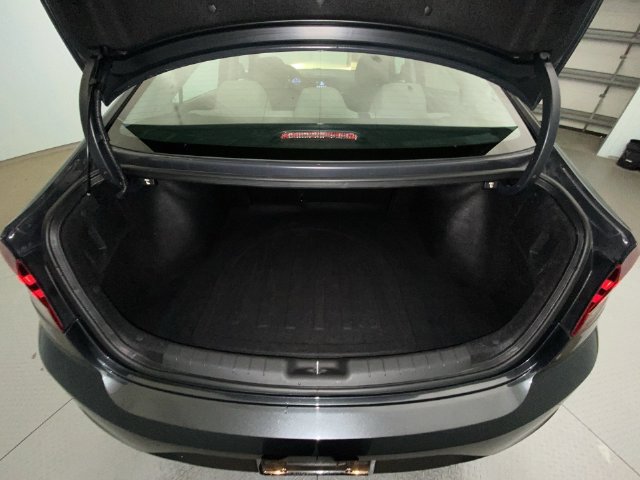 Used 2020 Hyundai Elantra SE FWD image 22