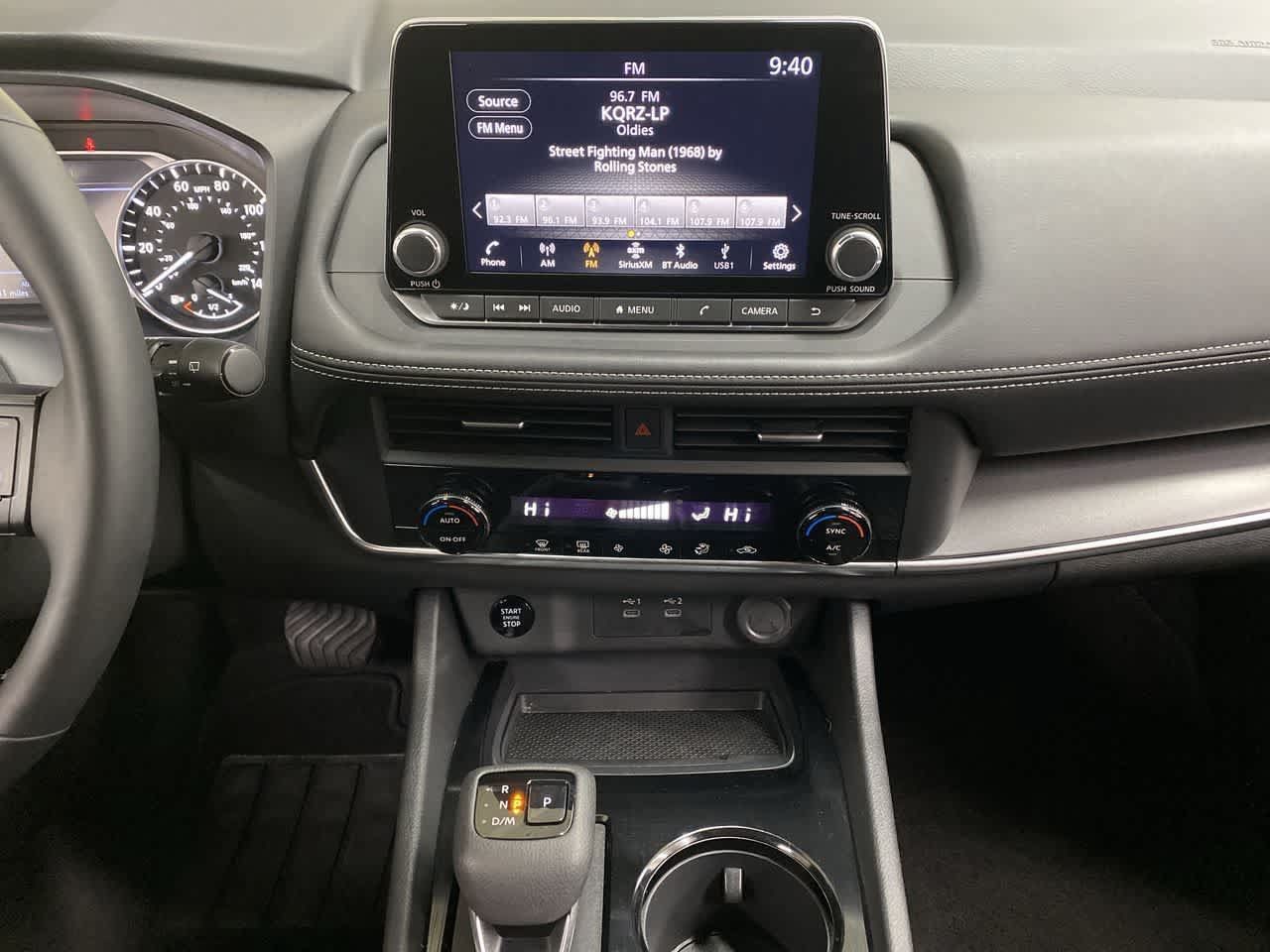 Used 2025 Nissan Rogue SV AWD/4WD image 24