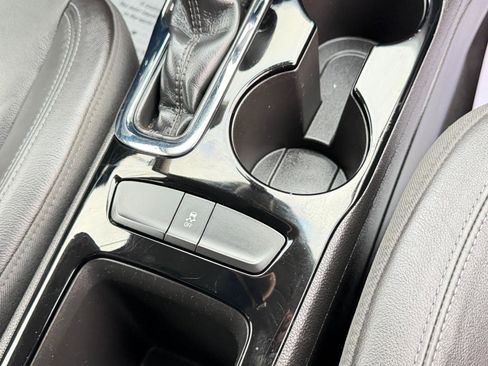 Used 2017 Chevrolet Cruze Premier FWD image 49
