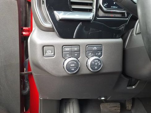 Used 2024 GMC Sierra 1500 Elevation AWD/4WD image 17