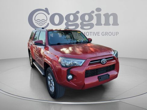 Used 2020 Toyota 4Runner SR5 Premium AWD/4WD image 5