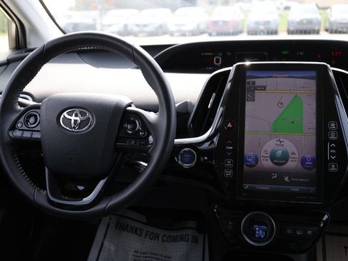 Used 2022 Toyota Prius Prime XLE image 23