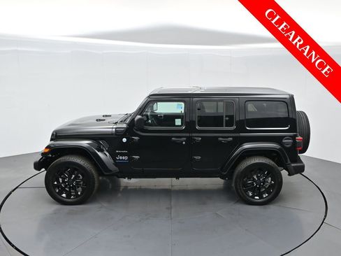 Used 2024 Jeep Wrangler Unlimited Sahara image 63