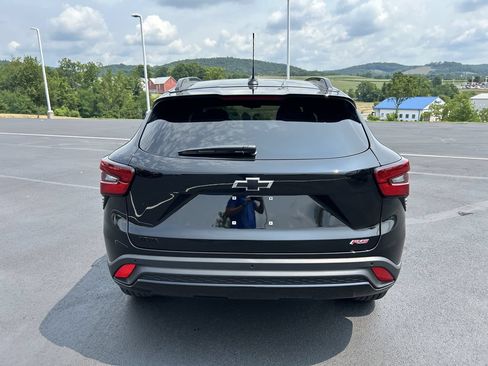 New 2026 Chevrolet Trax RS w/ Driver Confidence Package FWD image 6