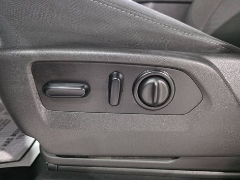 Used 2021 GMC Sierra 1500 Elevation image 19