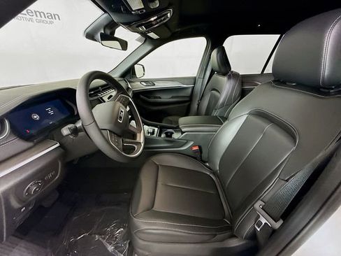 New 2025 Jeep Grand Cherokee Limited image 21