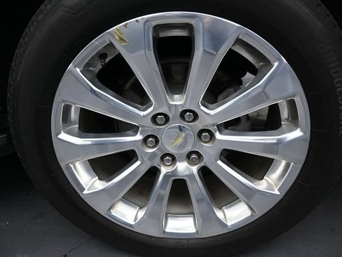 Used 2021 Chevrolet Tahoe Premier w/ Premium Package RWD image 10