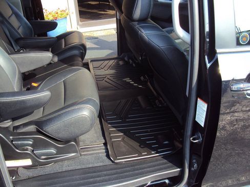 Used 2016 Toyota Sienna SE Premium FWD image 14