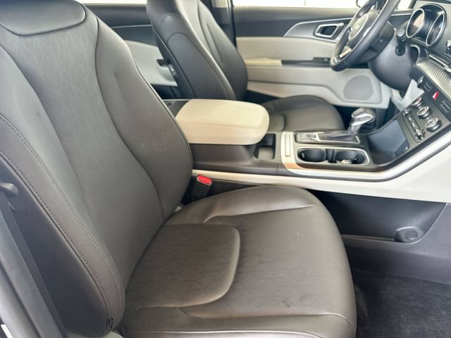 Certified 2024 Kia Carnival LX FWD image 27