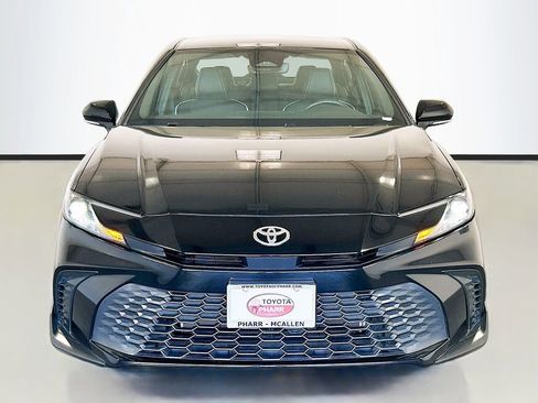 Used 2025 Toyota Camry SE w/ Multimedia Upgrade Package FWD image 2