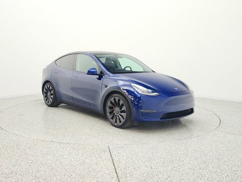 Used 2020 Tesla Model Y Long Range image 3