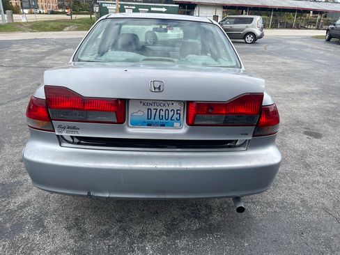 Used 2002 Honda Accord SE image 2