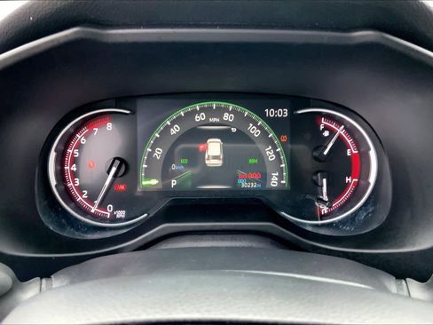 Used 2025 Toyota RAV4 XLE image 25