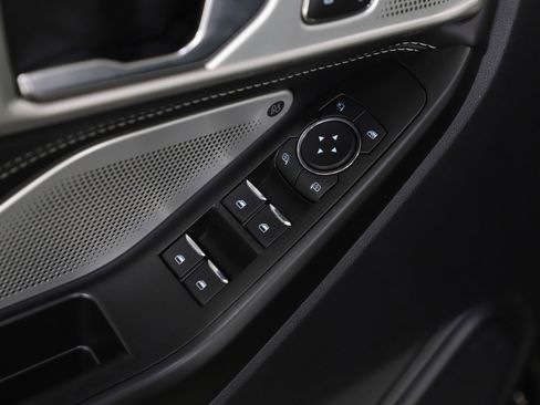 Used 2020 Ford Explorer ST w/ ST Street Pack image 23