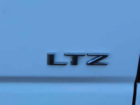 Used 2023 Chevrolet Silverado 2500 LTZ w/ LTZ Plus Package image 37