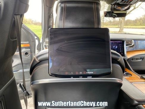 Used 2022 Jeep Grand Wagoneer Series III w/ Rear Seat Video Group 1 image 59