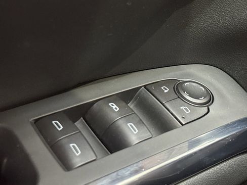 Used 2024 Chevrolet Traverse Z71 image 34