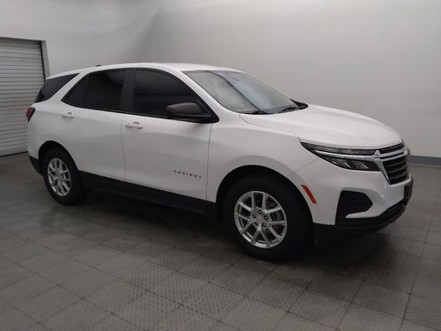 Used 2022 Chevrolet Equinox LS w/ LS Convenience Package AWD/4WD image 11