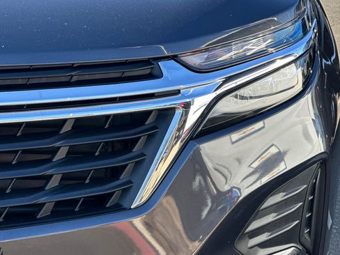 Used 2022 Chevrolet Equinox LS image 48