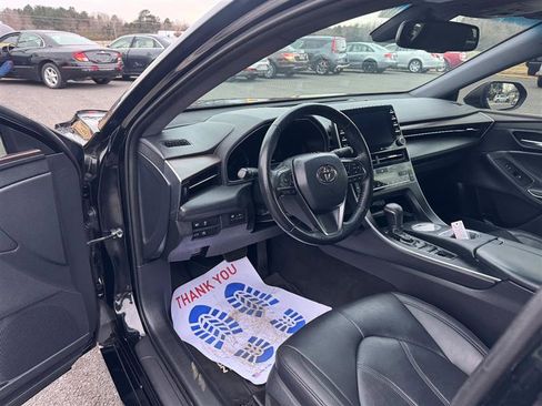 Used 2019 Toyota Avalon XLE w/ All Weather Liner Package image 29