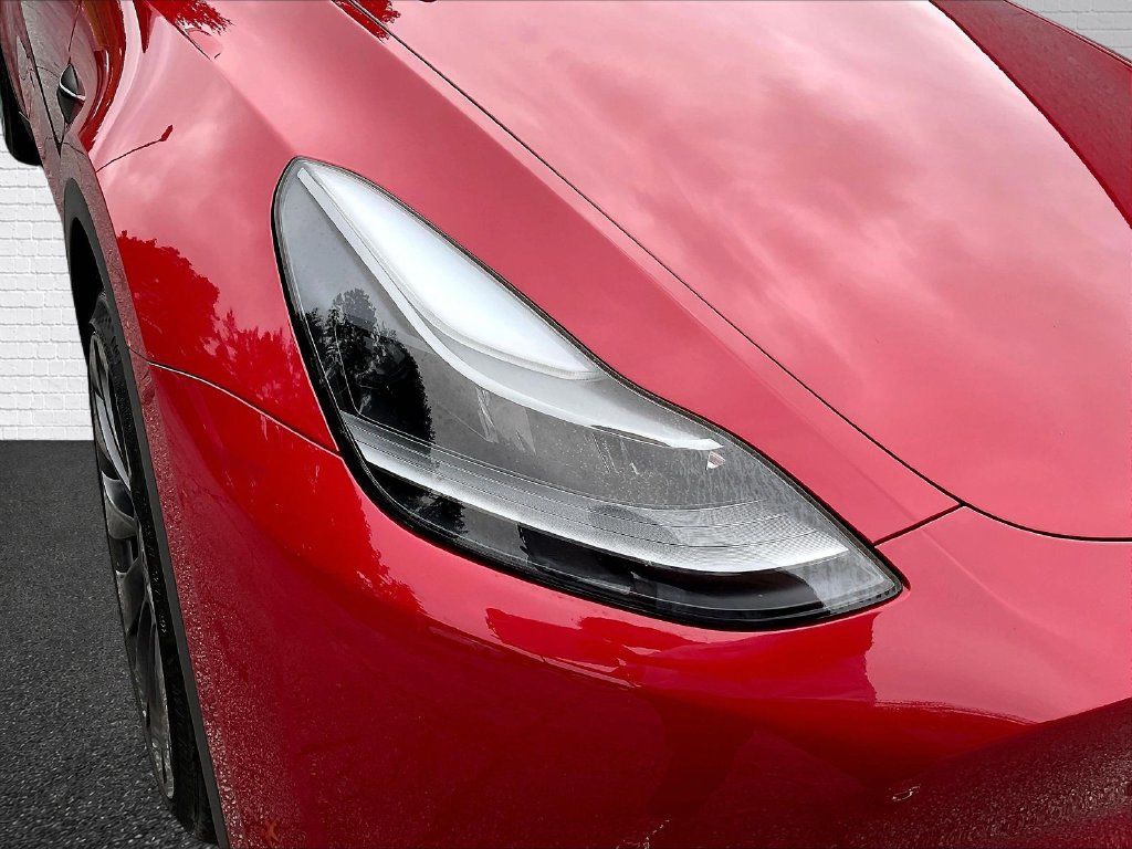 Used 2023 Tesla Model Y Performance AWD/4WD image 19