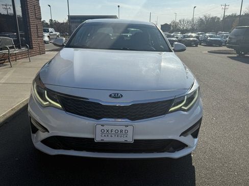 Used 2020 Kia Optima LX image 9