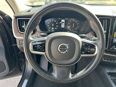 Used 2019 Volvo XC60 T5 Inscription image 19