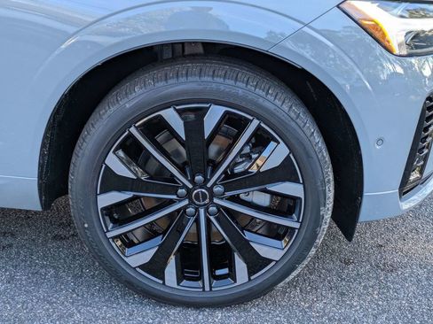 New 2026 Volvo XC60 T8 Ultra w/ Protection Package Premier AWD/4WD image 11