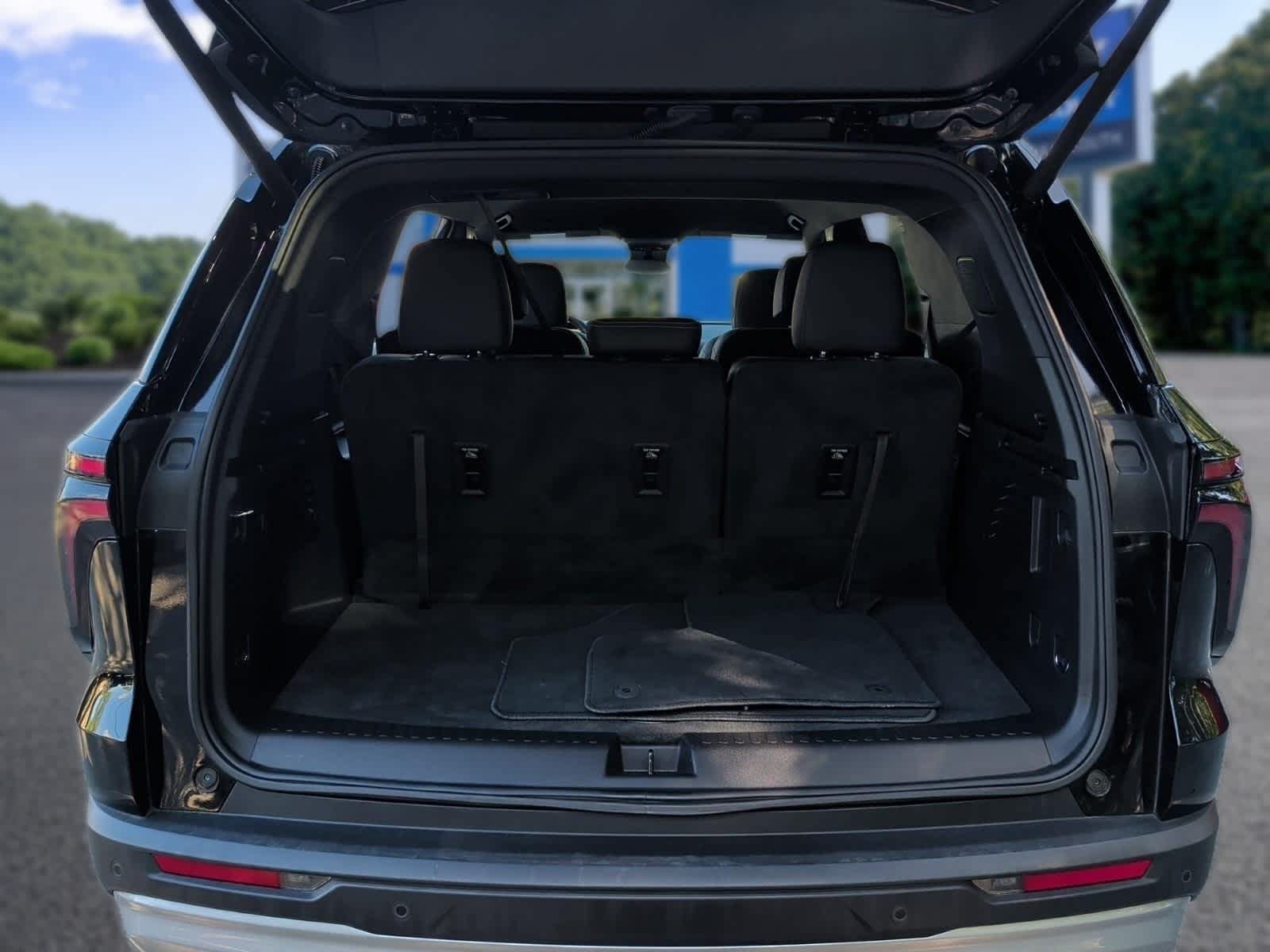 Certified 2026 Chevrolet Traverse LT AWD/4WD image 34