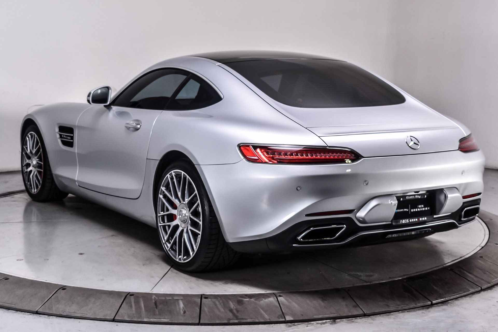 Used 2016 Mercedes-Benz AMG GT S image 4