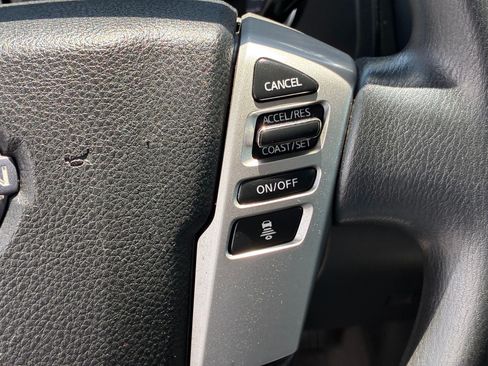 Used 2023 Nissan Titan SV AWD/4WD image 19