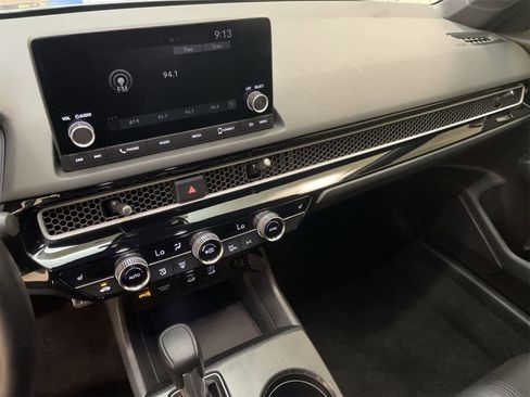 Used 2025 Honda Civic Sport image 29