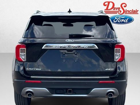Used 2024 Ford Explorer Limited w/ Equipment Group 301A AWD/4WD image 8