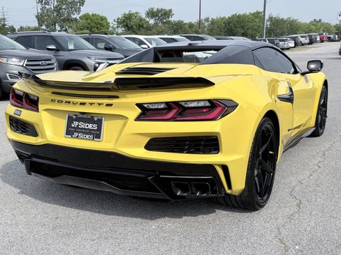Used 2025 Chevrolet Corvette E-Ray AWD/4WD image 5