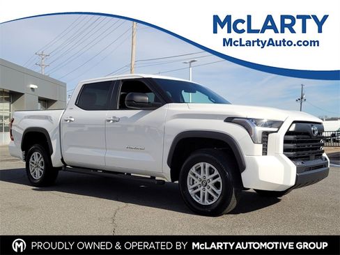 Used 2025 Toyota Tundra SR5 w/ SR5 Premium Package image 1