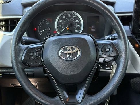 Used 2022 Toyota Corolla LE image 10