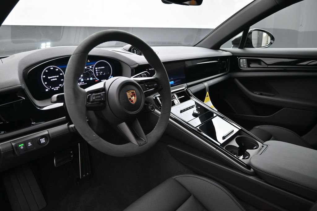 New 2026 Porsche Panamera 4 AWD/4WD image 4