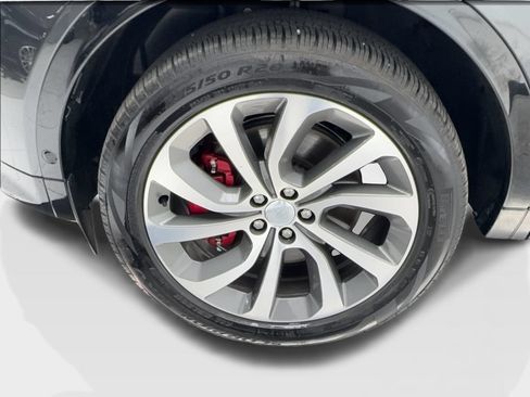 Used 2025 Land Rover Discovery Sport Dynamic SE AWD/4WD image 12