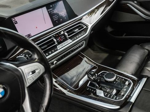 Used 2020 BMW X7 xDrive40i w/ Cold Weather Package AWD/4WD image 54