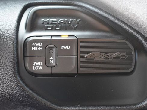 Used 2024 RAM 3500 Big Horn image 28