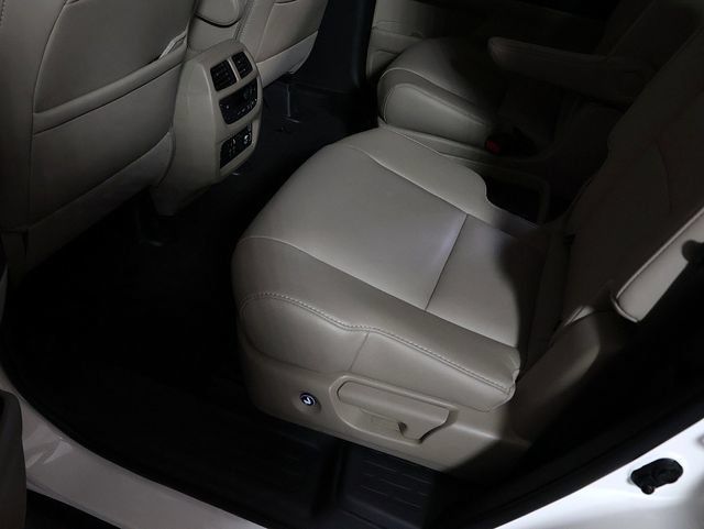 Used 2019 Honda Pilot Touring image 30