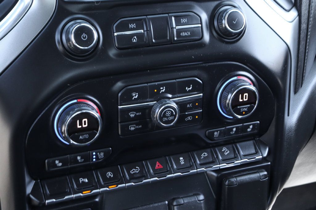 Used 2019 Chevrolet Silverado 1500 LTZ AWD/4WD image 29