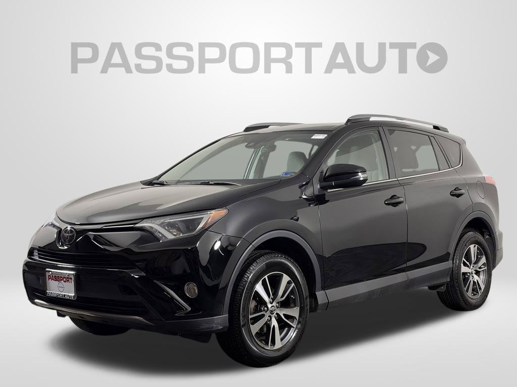Used 2018 Toyota RAV4 XLE w/ Plus Extra Value Package AWD/4WD image 1