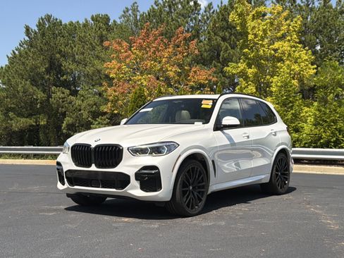 Used 2022 BMW X5 M50i w/ Executive Package AWD/4WD image 11