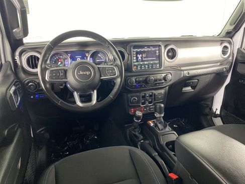 Used 2023 Jeep Wrangler Unlimited Rubicon 4xe w/ Cold Weather Group AWD/4WD image 20