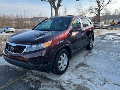 Used 2013 Kia Sorento LX AWD/4WD image 1